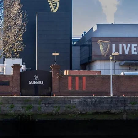 Guestready - Family Retreat By River Liffey *