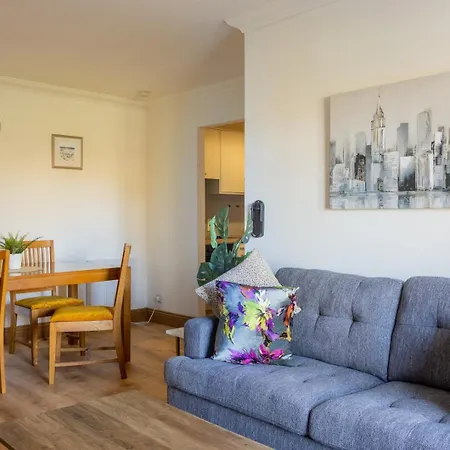 Guestready - Family Retreat By River Liffey Dublin