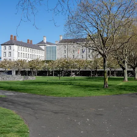 Guestready - Family Retreat By River Liffey * Dublin